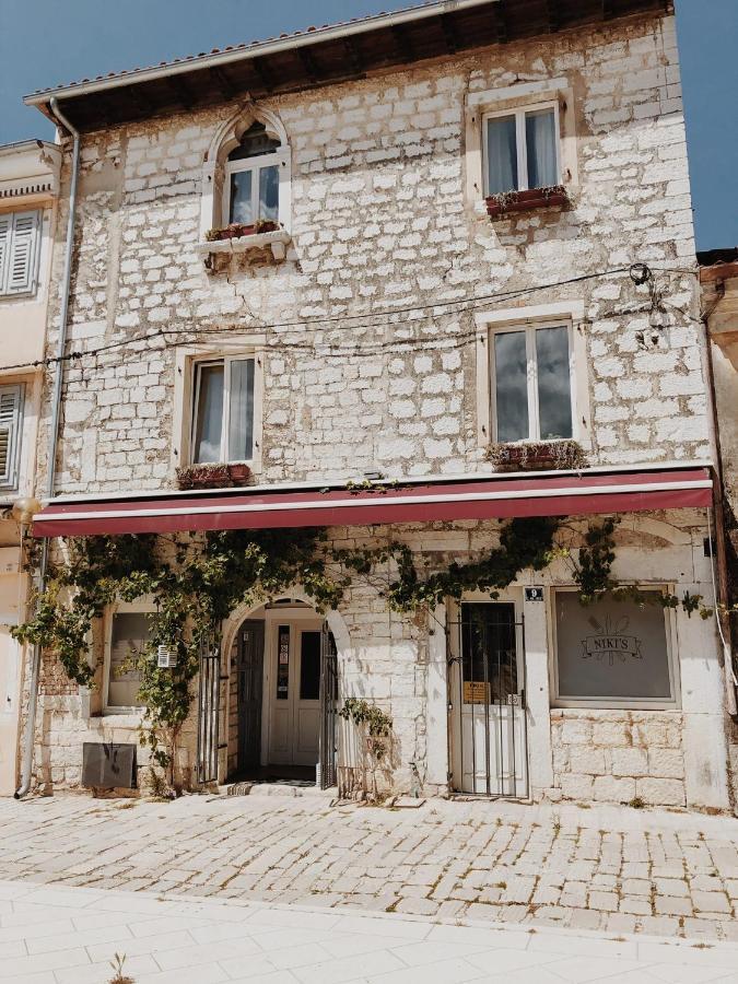 The Bungalow By The Sea In Historic Porec Old City Exterior foto